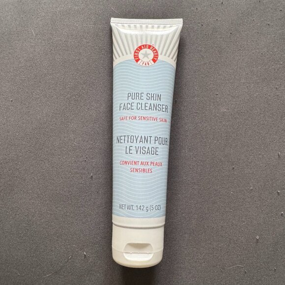 First Aid Beauty | NEW Pure Skin Face Cleanser, 5 oz / 142g - Picture 2 of 8